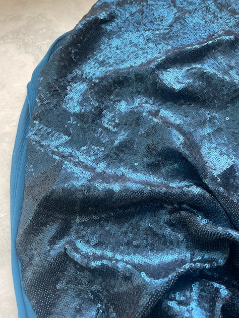 IBIZA GEOMETRIC SEQUIN ON A MESH BASE (4.1m Length)