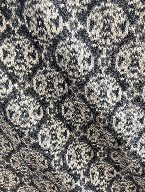 QUEBEC ITALIAN JACQUARD (5.5m Length)