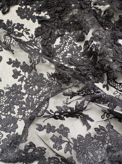 ULYSSES ASCENDING BORDERED ITALIAN LACE ON A NYLON TULLE (3.4m Length)