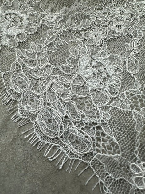 ANTOINETTE DOUBLE SCALLOPED CORDED BORDER LACE