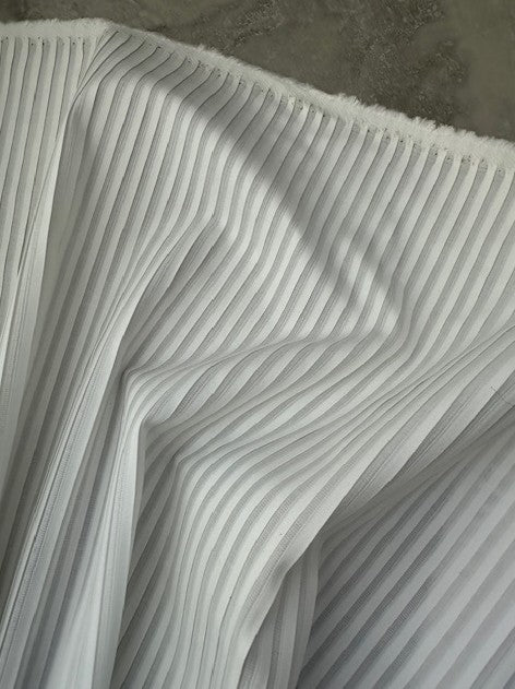 WHITE TIE 100% KNIFE PLEATED COTTON (2.9m Length)