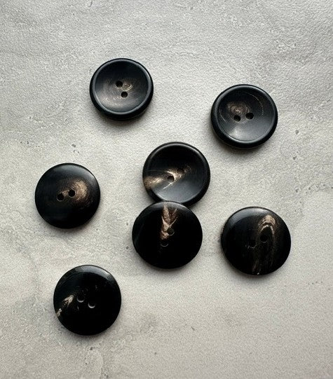 HORN CONCAVE CENTRE WITH NARROW RIM