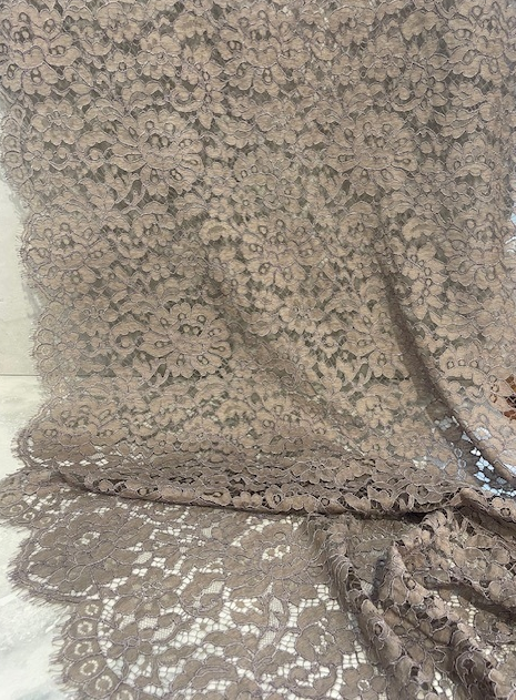CLAUDETTE FRENCH CORDED LACE WITH SCALLOPED EDGING (4m Length)