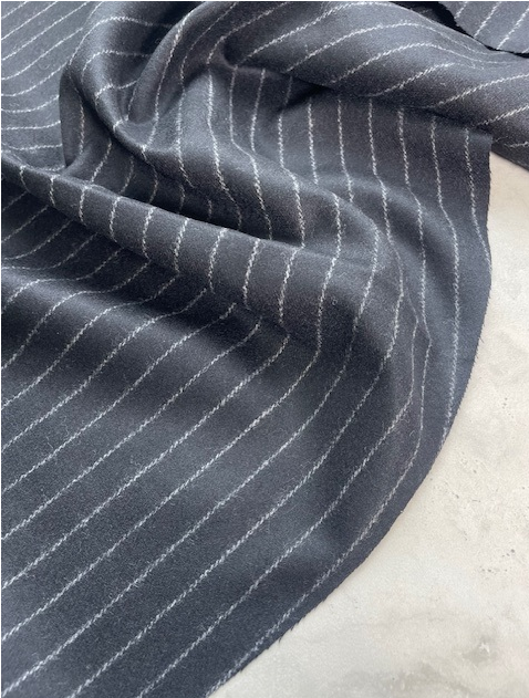 ITALIAN PINSTRIPE WOOL/VISCOSE BLEND SUITING (2.8m Length)