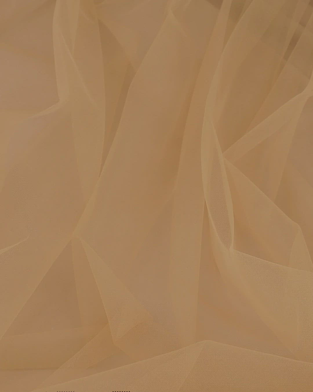 INVISIBLE TULLE