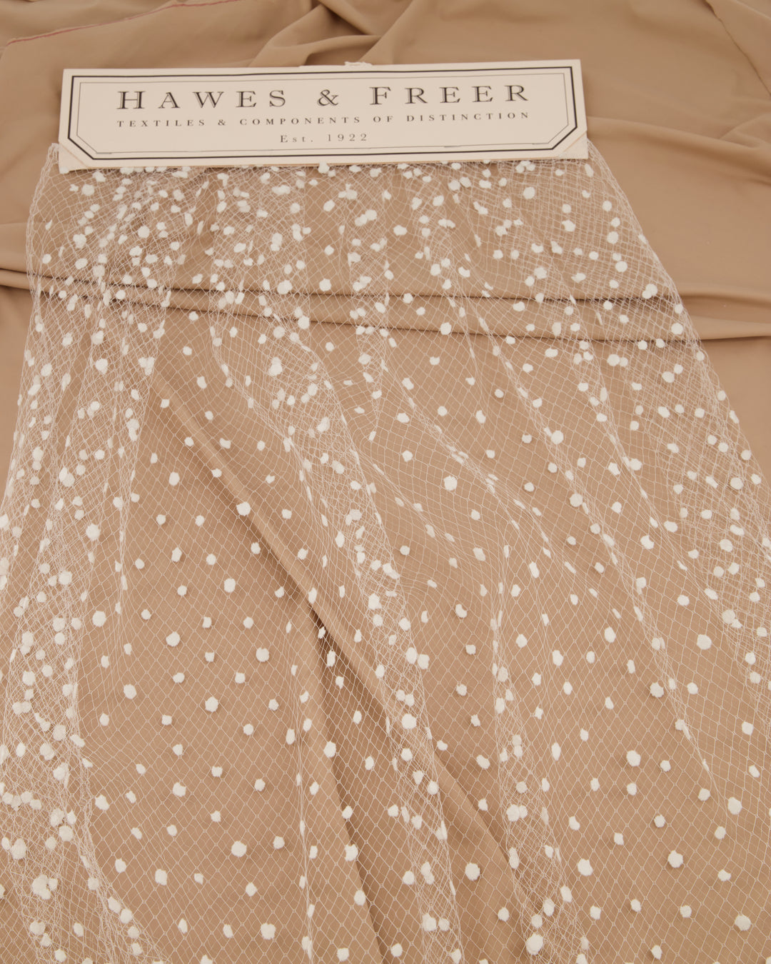 CONFETTI TULLE