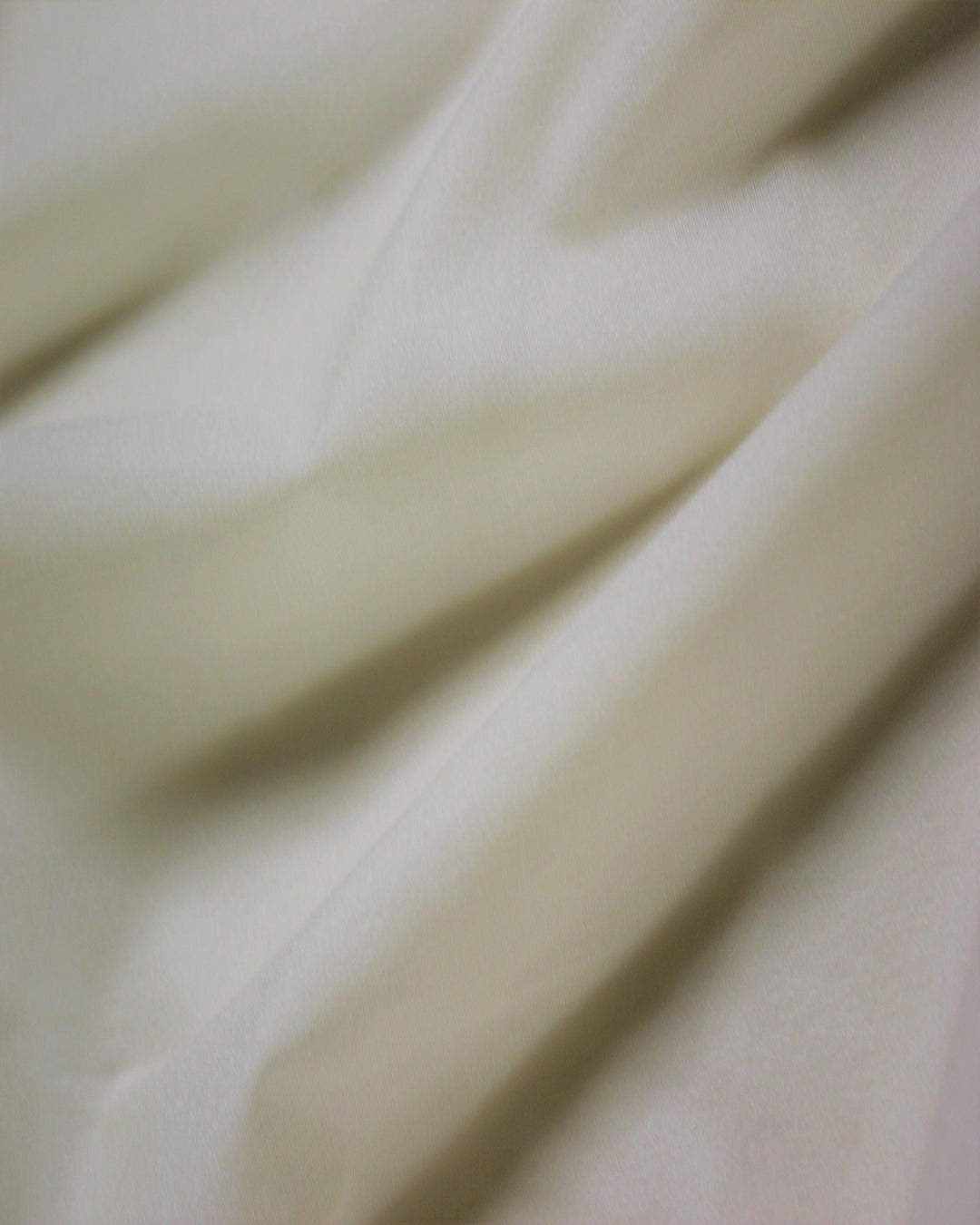 HF20 20 GRAM FUSING SUPER LIGHTWEIGHT 114CM WIDE (COLOURS)