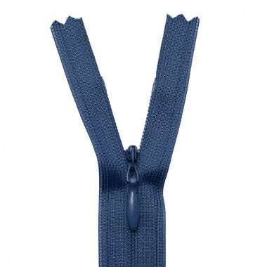 40cm Raspberry Invisible Zip INVISIBLE ZIP 40cm (COLS AVAILABLE) – Hawes & Freer