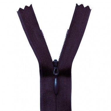 40cm Raspberry Invisible Zip INVISIBLE ZIP 40cm (COLS AVAILABLE) – Hawes & Freer