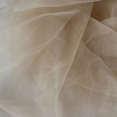 INVISIBLE TULLE