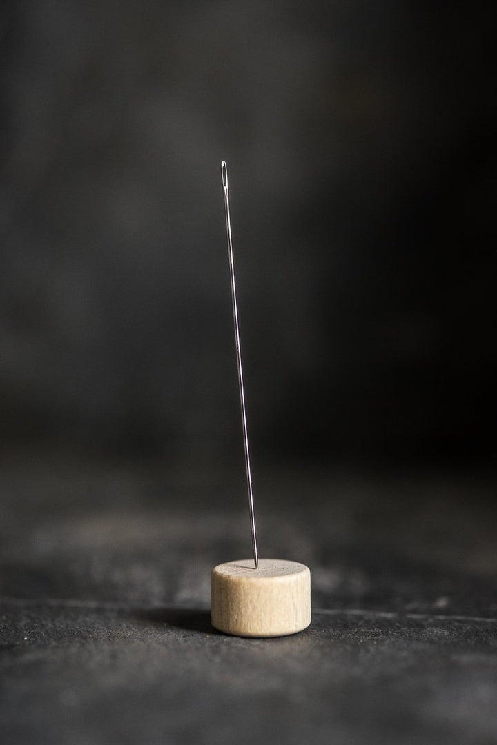 MERCHANT & MILLS LONG DARNERS NEEDLES